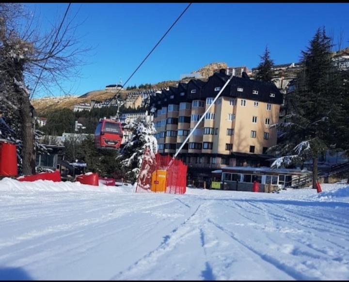 Apartamento Ameto En La Plaza Pradollano"Junto Al Telecabina Borreguiles" Sierra Nevada Luaran gambar